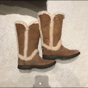 Katia UGG Boots Size 9